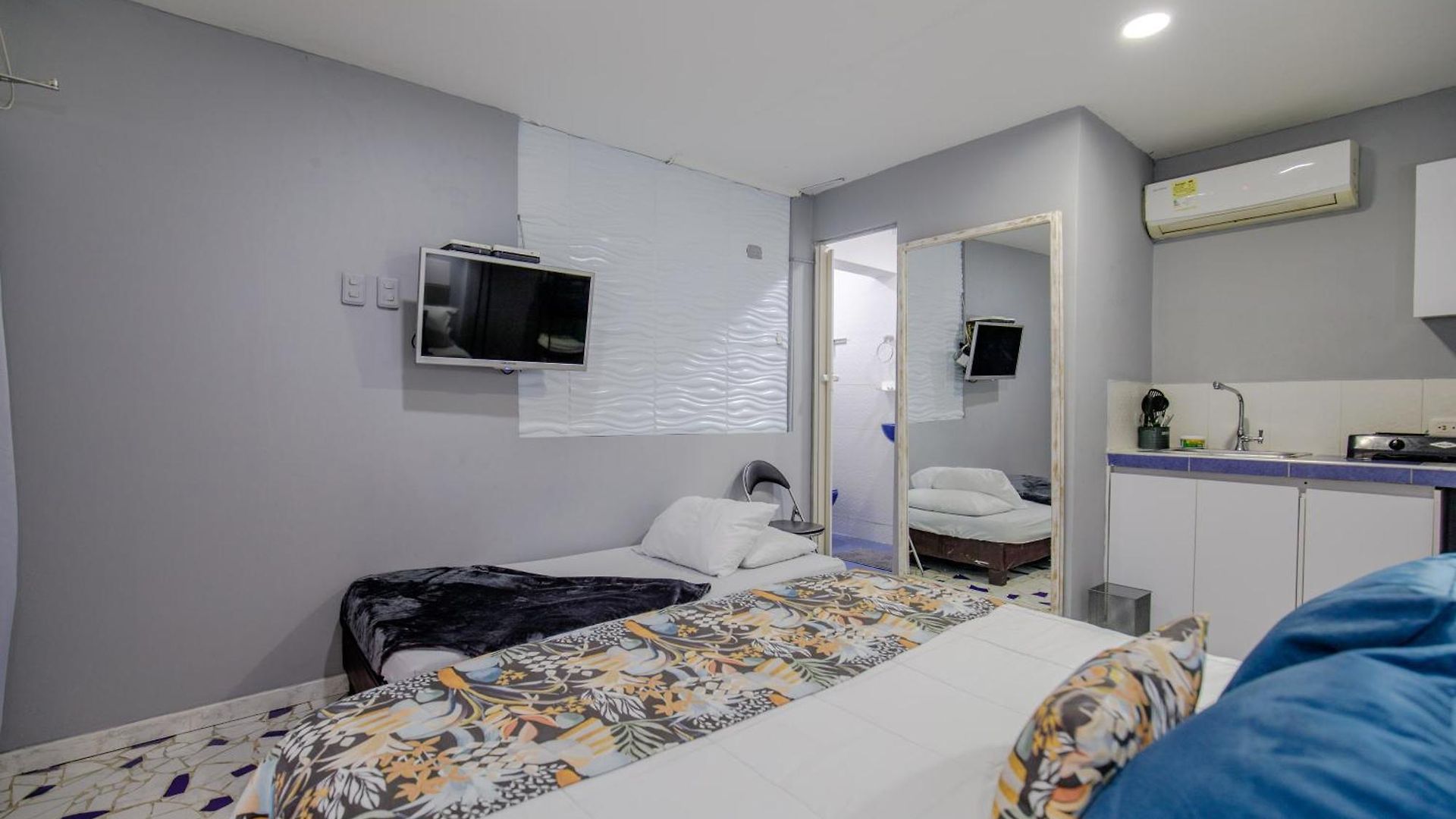 Mini Departamento A Cuadra De La Playa Y De La Bahia De Bocagrande Cartagena